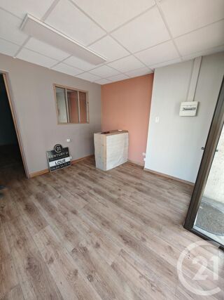  Appartement à louer 2 pièces 25 m²