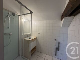  Appartement à louer 2 pièces 42 m²
