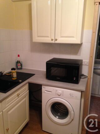  Appartement à louer 3 pièces 50 m²