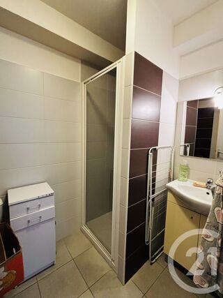  Appartement à louer 2 pièces 27 m²