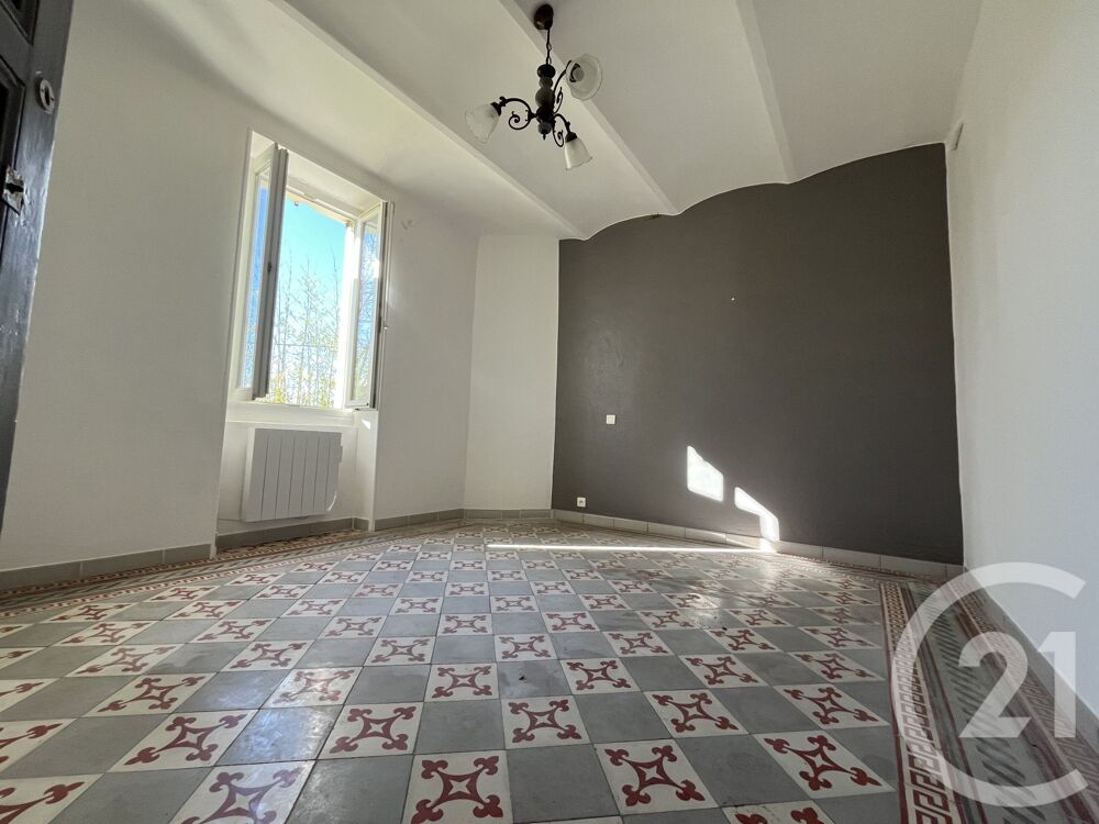 A découvrir sans tarder, ensemble immobilier composé de ....