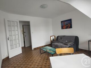  Appartement à louer 1 pièce 44 m²