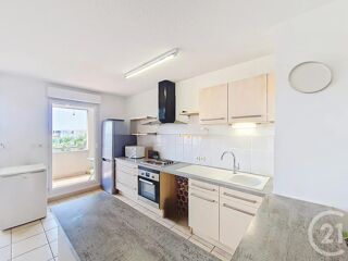  Appartement  vendre 4 pices 79 m