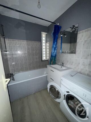  Immeuble  vendre 243 m