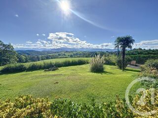  Maison  vendre 5 pices 185 m