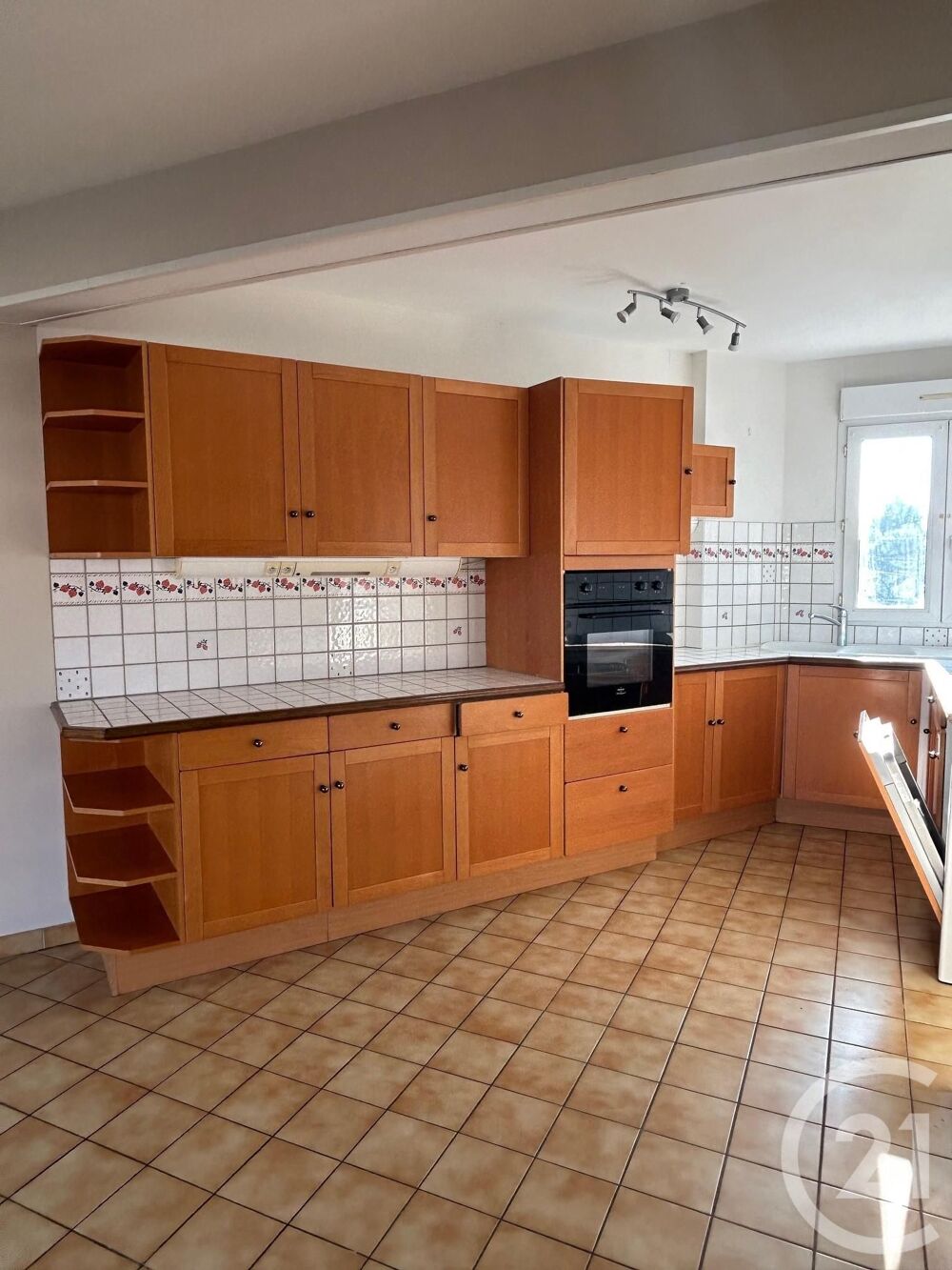 location Appartement - 3 pièce(s) - 66 m² Avon (77210)