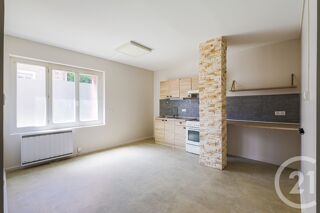  Appartement à louer 2 pièces 37 m²