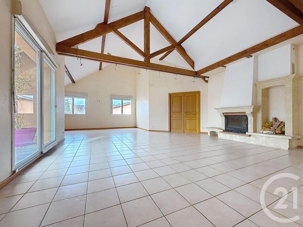 location Appartement - 5 pièce(s) - 154 m² Valdoie (90300)