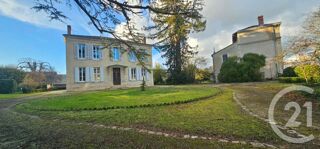  Maison à vendre 10 pièces 890 m²
