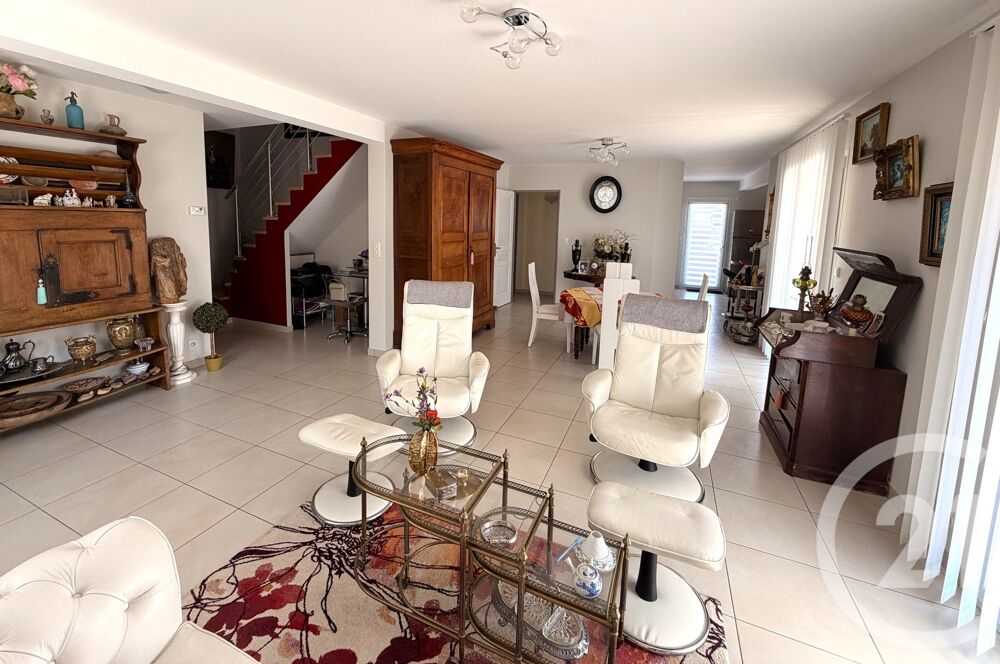 CENTURY 21 CHAPRAIS IMMOBILIER à Besançon vous propose :....