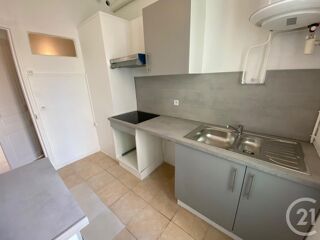  Appartement à louer 3 pièces 40 m²