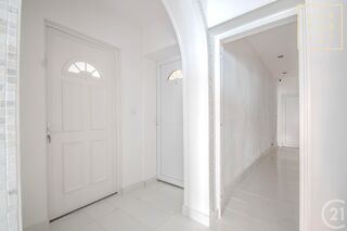  Appartement à louer 3 pièces 44 m²