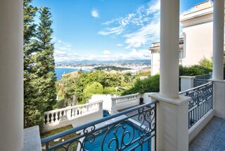  Maison � vendre 6 pi�ces 221 m�