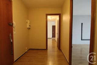  Appartement à louer 3 pièces 71 m²