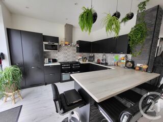  Maison � vendre 4 pi�ces 150 m�