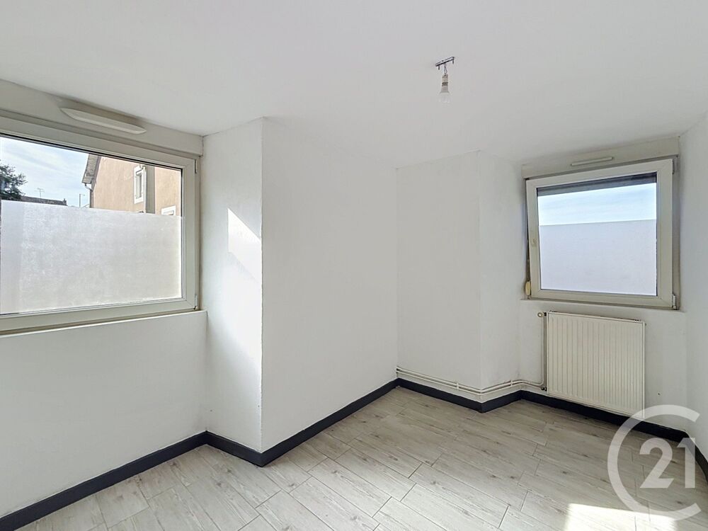 location Appartement - 3 pièce(s) - 59 m² Fesches-le-Châtel (25490)