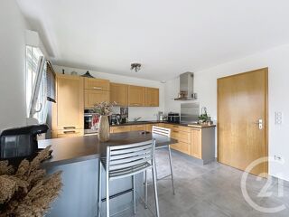  Appartement à louer 4 pièces 80 m²