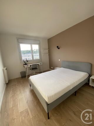  Appartement à louer 4 pièces 67 m²