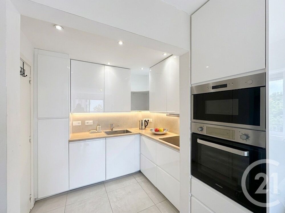 location Appartement - 4 pièce(s) - 64 m² Antibes (06600)