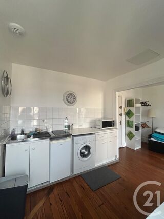  Appartement à louer 1 pièce 21 m²