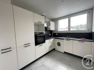  Appartement à louer 5 pièces 84 m²