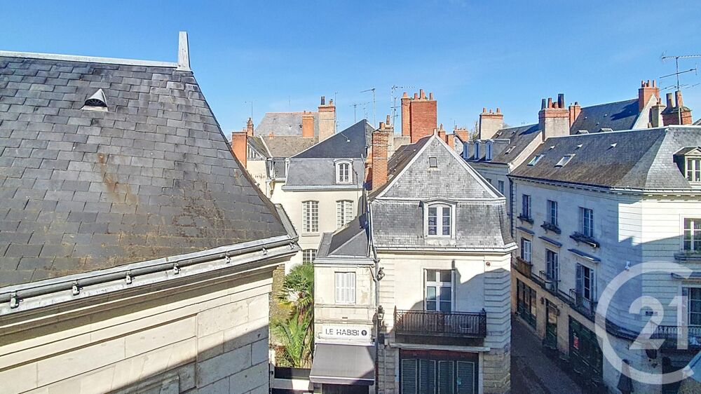 Au c½ur du centre historique de Tours, au quatrième et d....