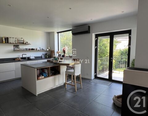  Maison � louer 6 pi�ces 180 m�