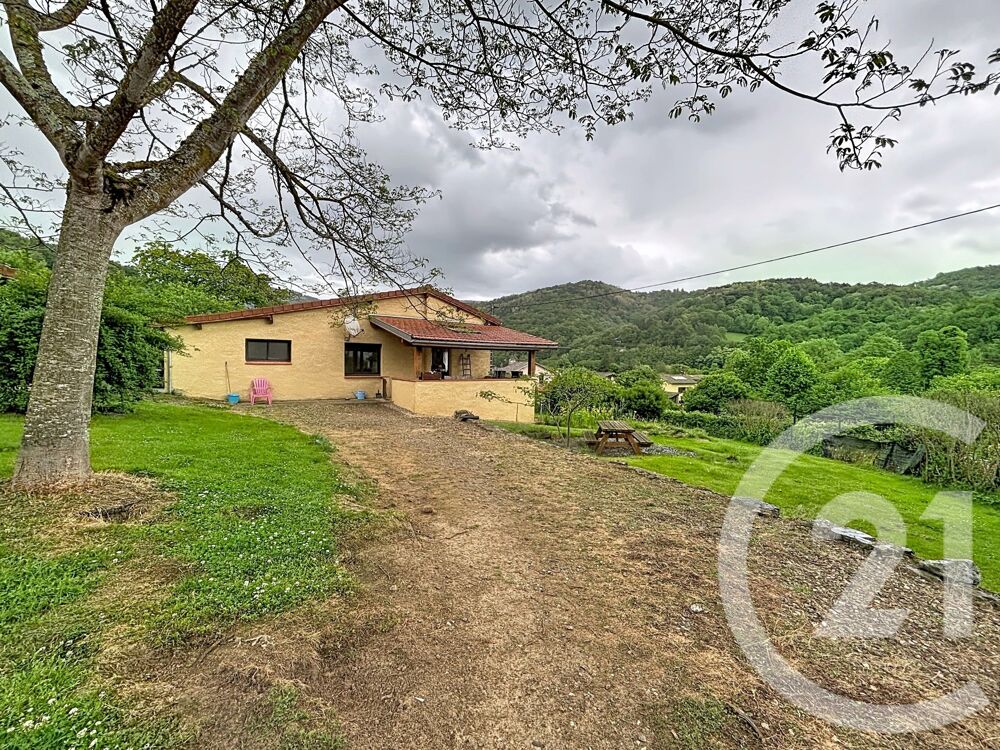 Maison de plain-pied avec 3 chambres Terrain et terrass....