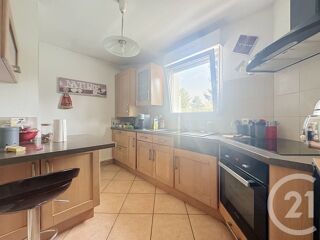  Appartement à louer 3 pièces 74 m²