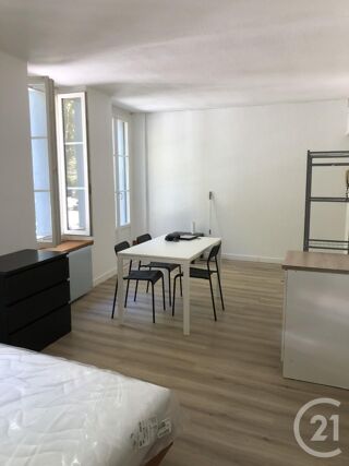  Appartement à louer 1 pièce 25 m²