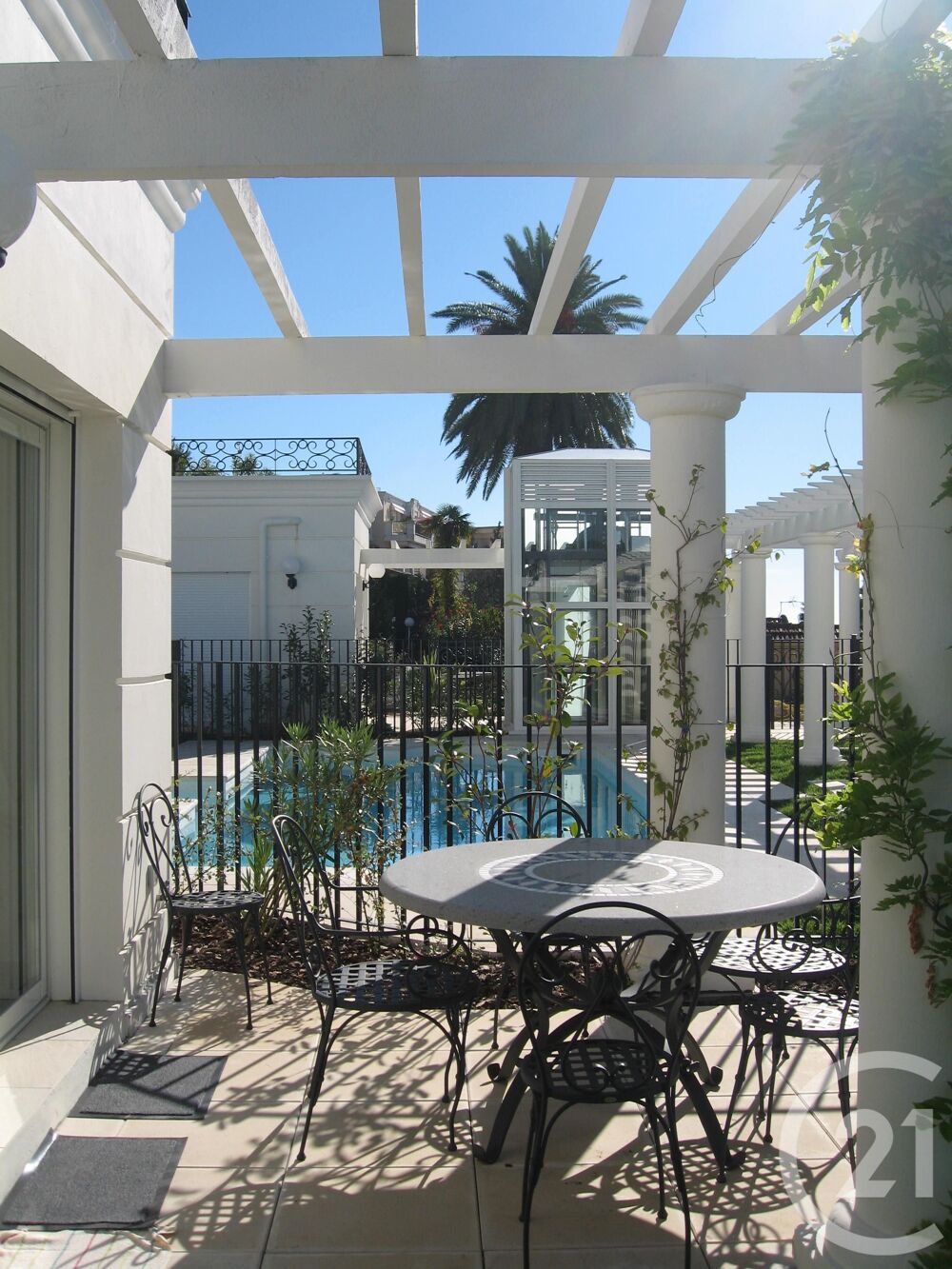location Appartement - 4 pièce(s) - 125 m² Nice (06300)