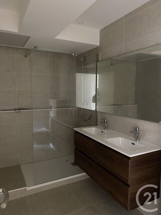  Appartement � vendre 3 pi�ces 70 m�