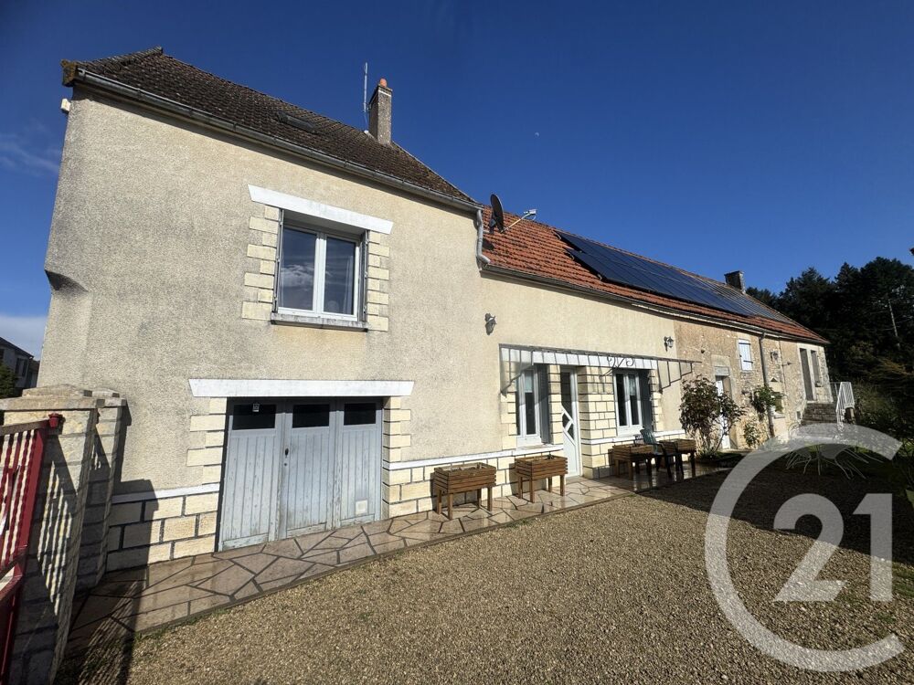 à 27 km D'Auxerre ou d'Avallon Située dans un hameau cal....