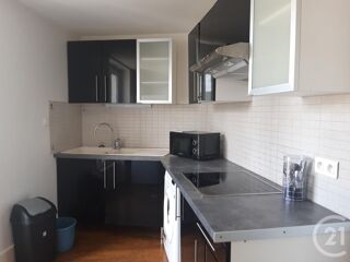  Appartement à louer 2 pièces 32 m²