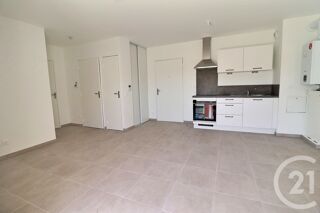  Appartement à louer 2 pièces 42 m²