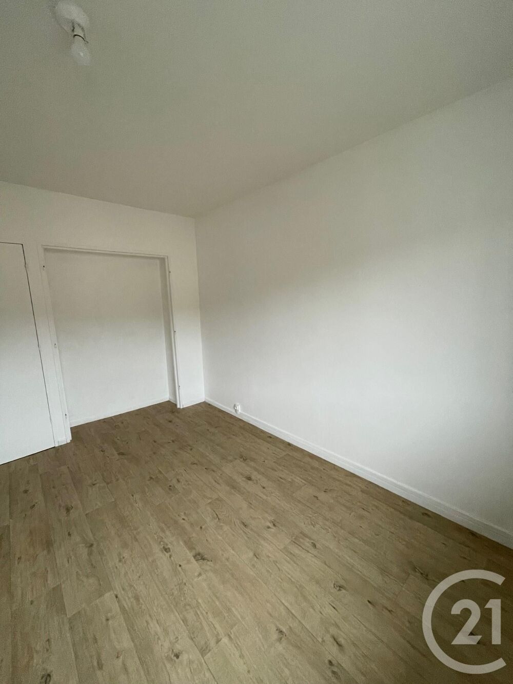 location Maison - 6 pièce(s) - 133 m² Calais (62100)