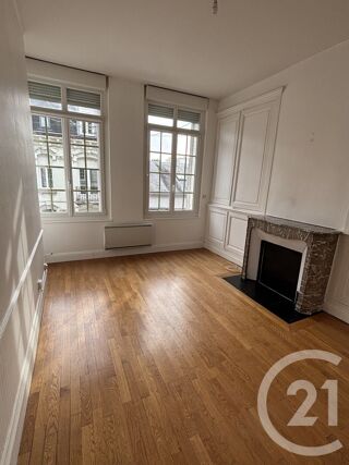 location Appartement - 2 pièce(s) - 48 m² Saint-Quentin (02100)