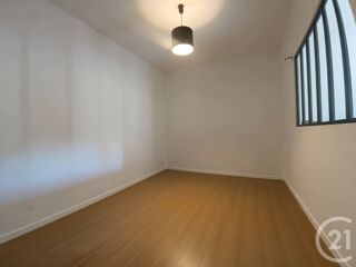  Immeuble � vendre 180 m�