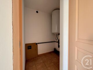  Appartement à louer 2 pièces 65 m²