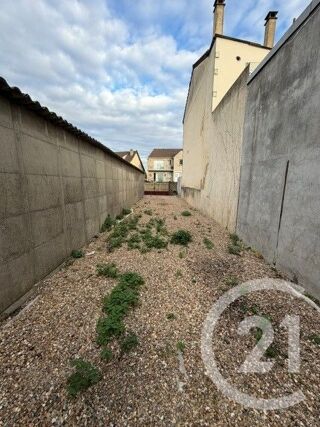  Terrain à louer 160 m² Drancy