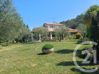  Maison � vendre 6 pi�ces 341 m�