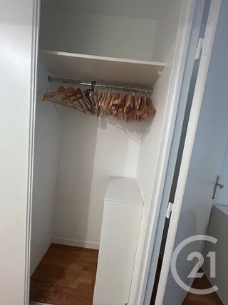  Appartement à louer 1 pièce 32 m²