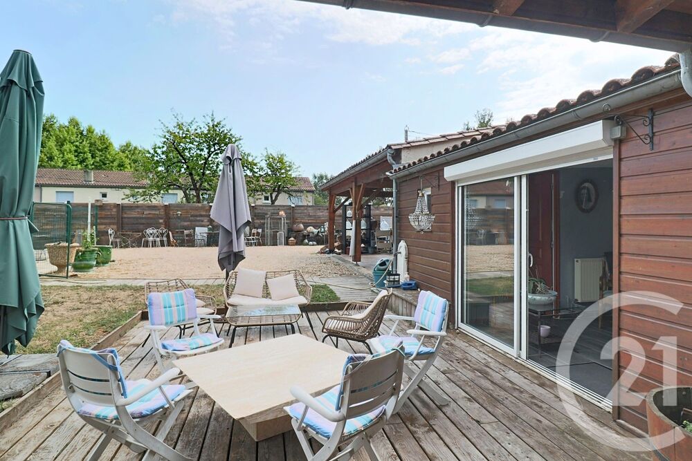 ENSEMBLE IMMOBILIER 2 LOGEMENTS. Cet ensemble immobi....