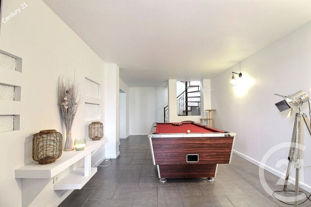 vente Maison - 11 pièce(s) - 240 m² La Ferté-sous-Jouarre (77260)