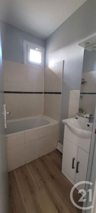  Appartement à louer 2 pièces 46 m²