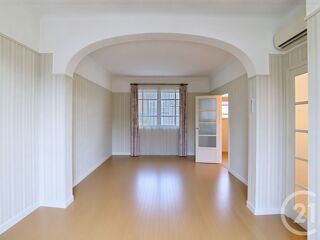  Maison  vendre 5 pices 195 m