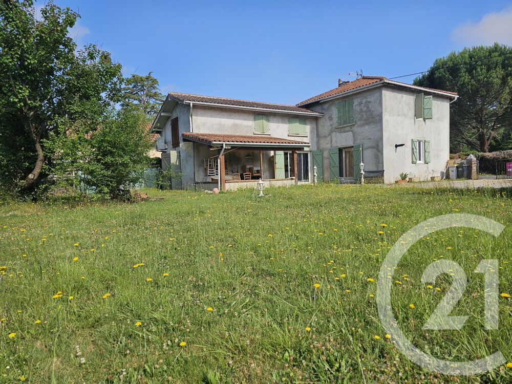 Au c½ur de Trie-sur-Baïse, venez découvrir cette maison ....
