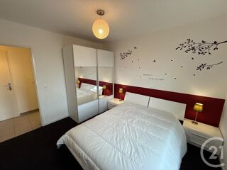  Appartement à louer 3 pièces 65 m²