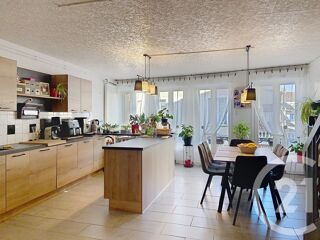  Immeuble à vendre 232 m²