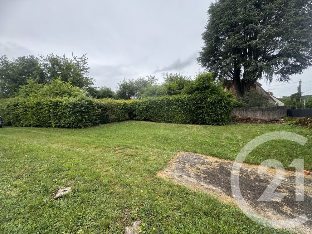 Située à 5 min de ChâteauneufValdeBargis, maison ancienn....